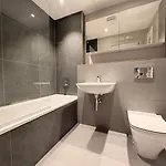 Apartament The Ironworks Apartment, 3 Bed *